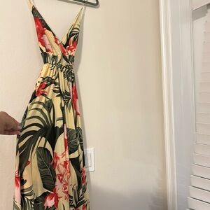 Beautiful summer dress backless floral